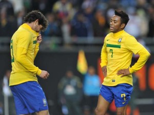 Integrantes do "quarteto ideal" da Seleção, Robinho e Pato lamentam empate com a Venezuela